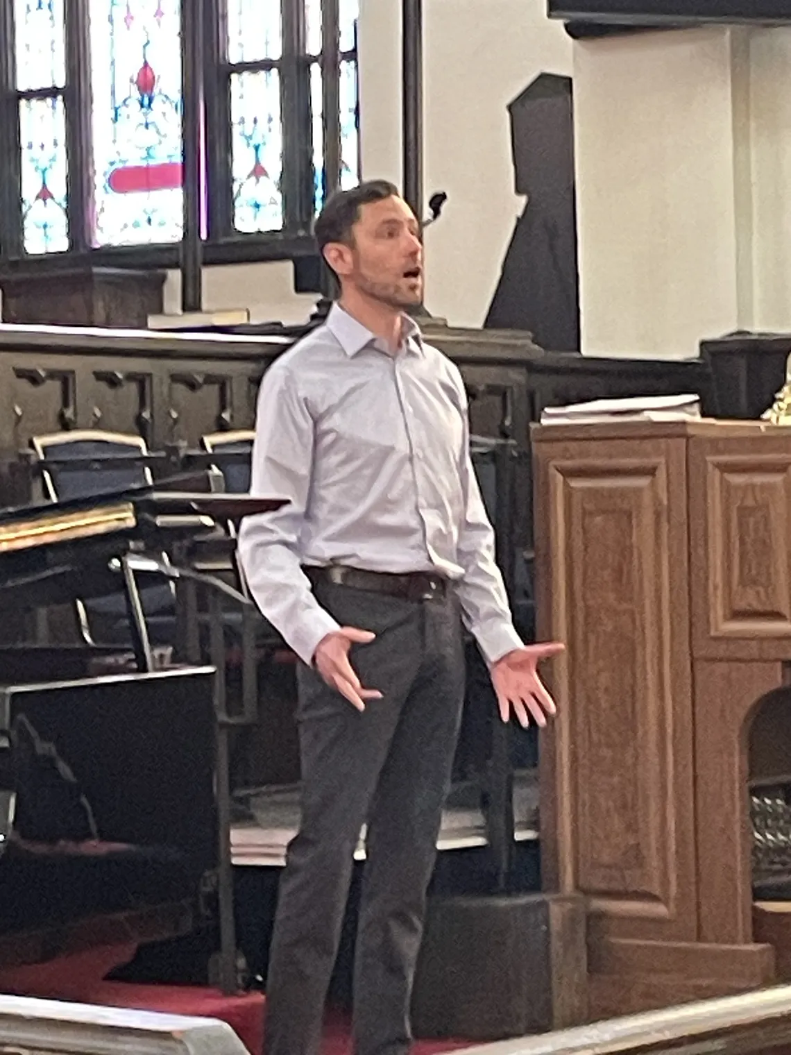 male-singer-recital